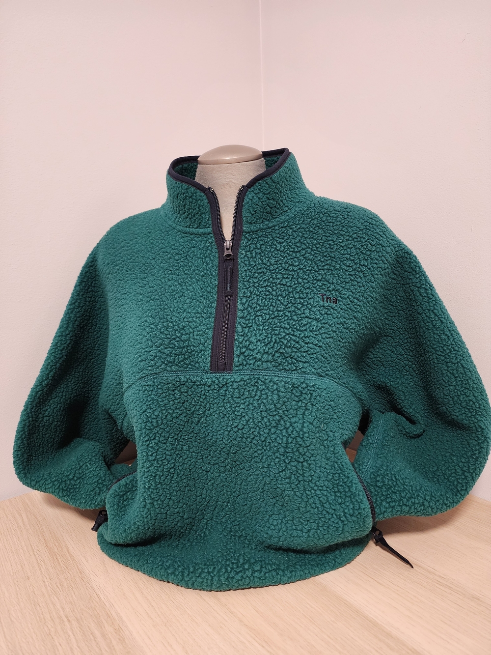 Aritzia Tna Polartec Thermal Pro 1/2 Zip Cropped Fleece Sweater  Campus Green L